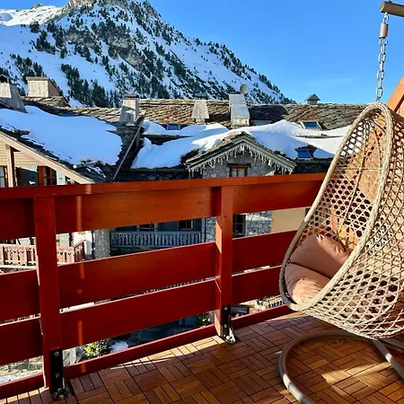 Arc 1950 - Cozy With Mountain View Apartment